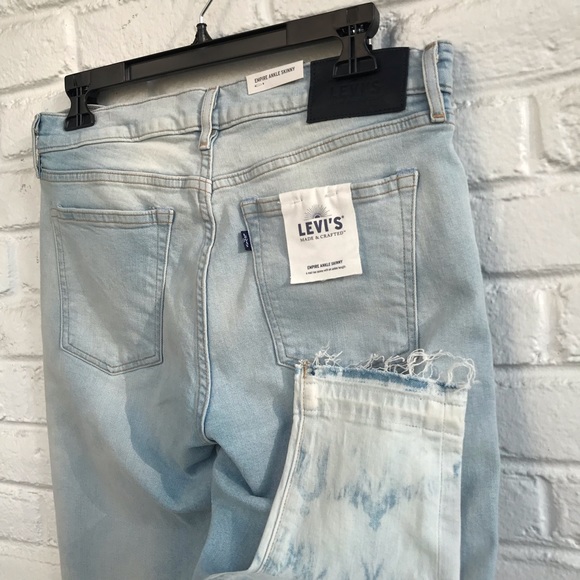 Levi’s Raw Hem Jeans Light Wash Skinny Distressed - Picture 4 of 8